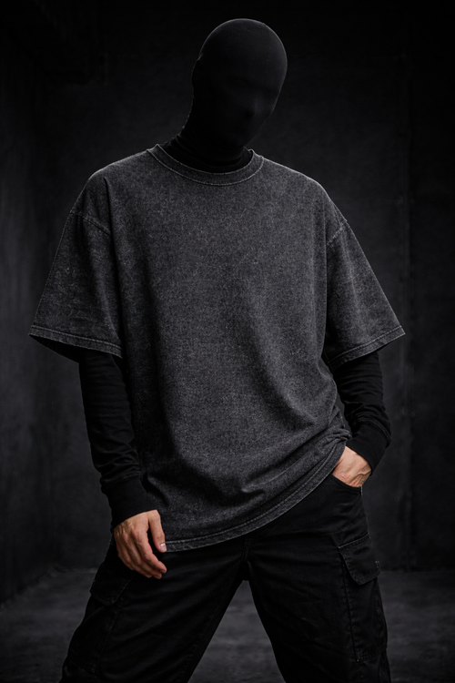 Jenzra – Black Signal (Oversized Tee)