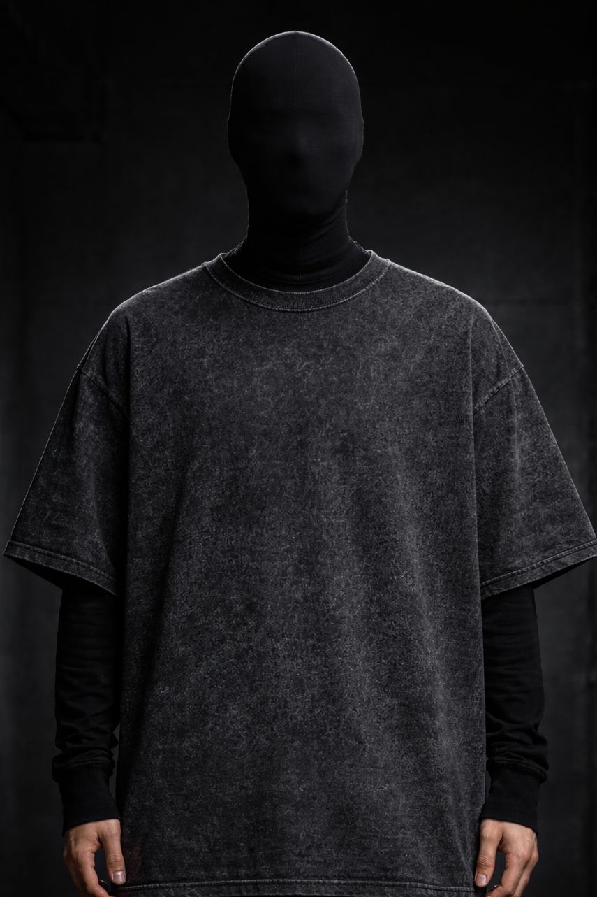 Jenzra – Black Signal (Oversized Tee)