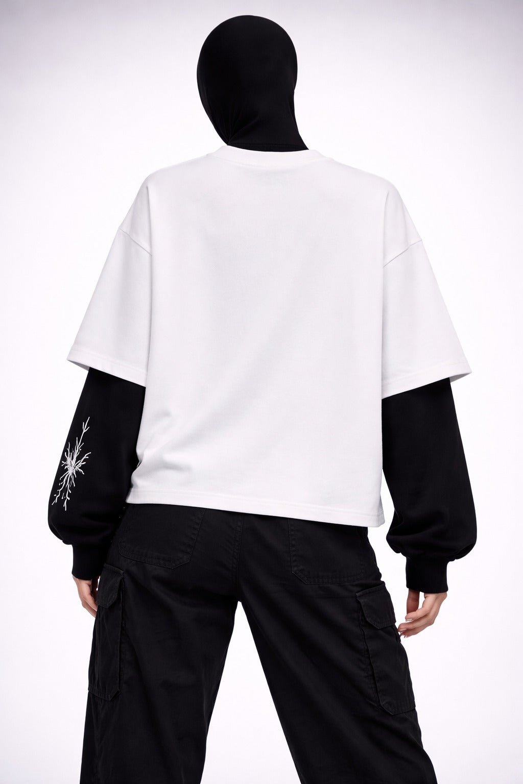 SHADOW CONTRAST – Attached Sleeve Oversized Tee - Jenzra